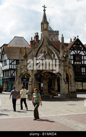 Salisbury Wiltshire, Inghilterra croce di mercato che risale al XV secolo nel centro della città Foto Stock