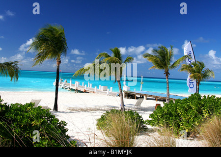 Bellissima spiaggia di Grace Bay Foto Stock