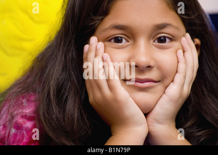 Ritratto di una ragazza sorridente Foto Stock