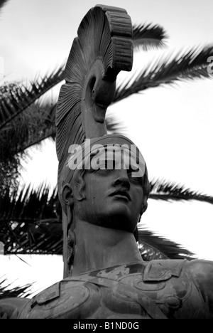 Achille come custode del palazzo in giardini di Achilleion - Imperatrice Elisabeth Amalie Eugenie (Sissi) Palace, l'isola di Corfù, Grecia Foto Stock