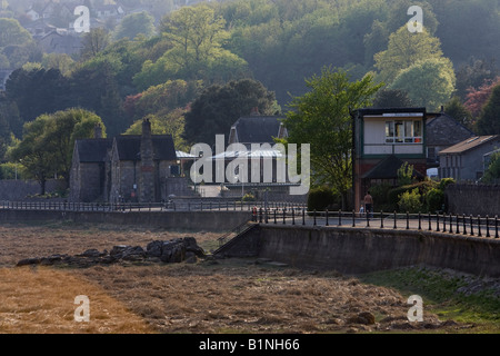 Grange Over Sands vittoriana stazione ferroviaria in Sud Cumbria North West England Regno Unito Gran Bretagna GB Lake District Regno Unito Foto Stock