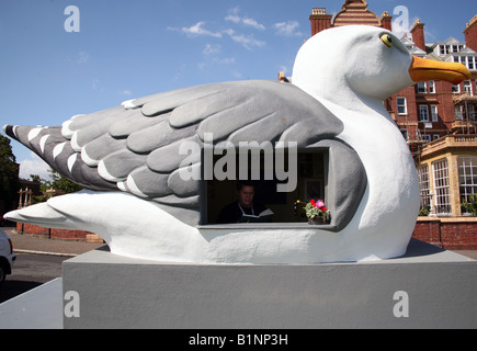 'Mobile Gull apprezzamento unità' di Mark Dion a Folkestone triennale Foto Stock