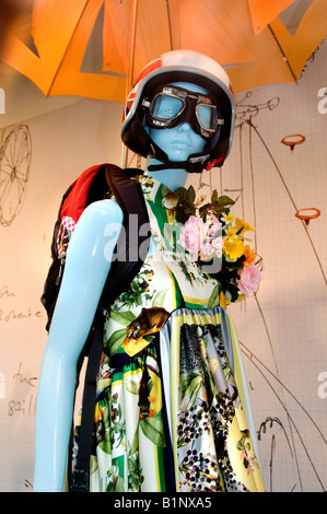 Londra Inghilterra Selfridge Oxford street abiti abito degno di designer di moda fashion shop Foto Stock