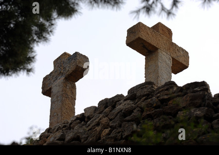 Parco Guell, croce scultura, Parc Güell, Barcellona, Spagna Foto Stock