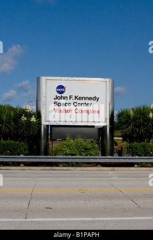 Il Cartello di ingresso al John F Kennedy Space Center Complesso visitatori in Cape Canaveral Florida Foto Stock