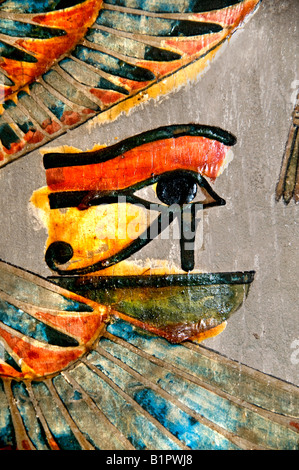 Cortonnage custodia contenente la mummia di Tjentmutengebtiu xxii dinastia 900 BC Thebe Tebe Osiride Egitto Museo Egizio Foto Stock