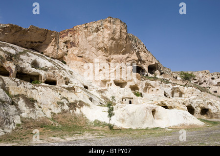 Resti di cave houses in Urgup regione della Cappadocia, Anatolia centrale Turchia Foto Stock