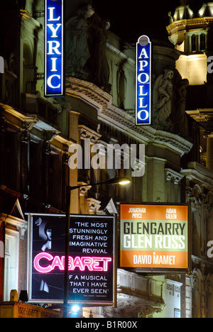 Shaftsbury Avenue Londra di notte Foto Stock