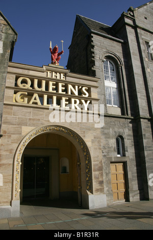 Città di Edimburgo in Scozia. Horse Wynd entrata visitatori al Queen's Gallery presso il Palazzo di Holyroodhouse di Edimburgo. Foto Stock