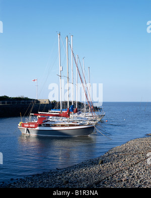 Barche in banchina Porlock Weir sul bordo di Exmoor, Somerset, Inghilterra Foto Stock