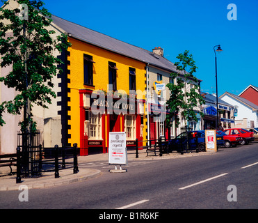 Un pub tradizionale, Belleek, Co Fermanagh, Irlanda Foto Stock