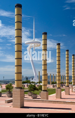 Torre Telefónica o Montjuic torre sul terreno olimpico, Montjuic Hill degli ebrei, Barcellona, Spagna, Europa Foto Stock