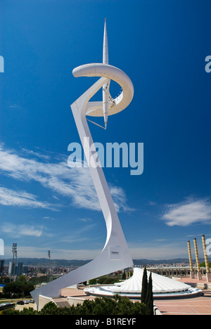 Torre Telefónica o Montjuic torre sul terreno olimpico, Montjuic Hill degli ebrei, Barcellona, Spagna, Europa Foto Stock