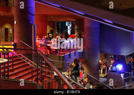 Foyer dal centro culturale Gasteig, lunga notte di musica, Haidhausen, Monaco di Baviera, Germania, Europa Foto Stock