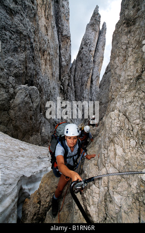 Via ferrata Passo Santner, Catinaccio, Dolomiti, Alto Adige, Italia Foto Stock