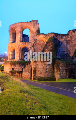 I bagni imperiali o Kaiserthermen nella città romana di Treviri, Renania-Palatinato, Germania, Europa Foto Stock