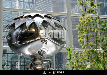 La scultura, Buddha Ovale, da Takashi Murakami, Garden Plaza, IBM Building, Manhattan, New York City, Stati Uniti d'America Foto Stock