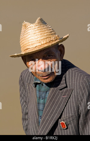 Ritratto di un vecchio Madagascan uomo, Madagascar, Africa Foto Stock