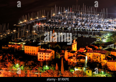 Vista sulla marina di La Spezia di notte, la Liguria Cinque Terre, Italia, Europa Foto Stock