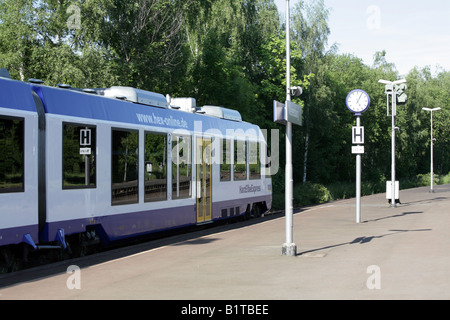 Harzelbe Express, pelucchi tipo 2 unità multiple a stazione di Vienenburg Montagne Harz, Sassonia Sassonia-Anhalt, Germania, Deutschland Foto Stock