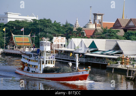 Thailandia mahachai Samut Sakhon barche da pesca sulla Khlong Mahachai Foto Stock