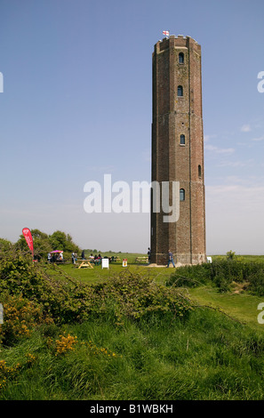 Trinity House costruito il 86ft Naze ottagonale Torre nel 1720 come un marchio di navigazione alla spedizione di aiuto Foto Stock