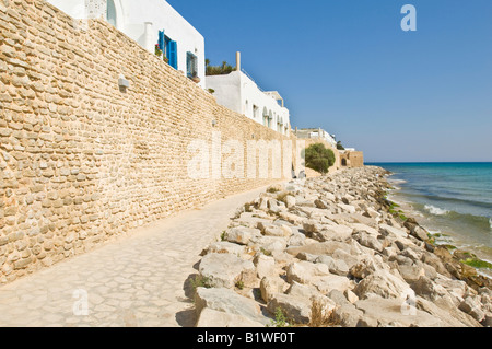 Al di fuori delle mura della medina di Hammamet sulla costa mediterranea. Foto Stock