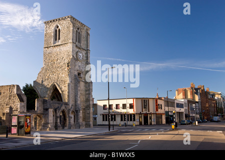 Le rovine di Santa Chiesa Rood in Southampton High Street Hampshire Inghilterra Foto Stock