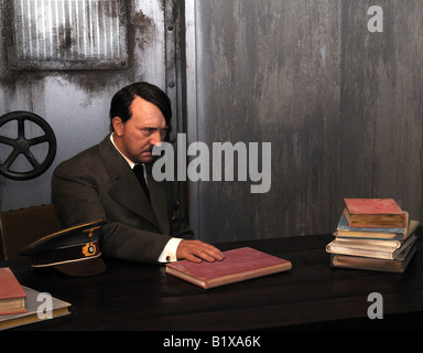 Cera figura di Adolf Hitler a Berlino il Madame Tussauds di esposizione Foto Stock