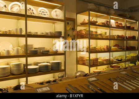 Interior Divertimenti kitchen equipment shop Maryledbone High Street Foto Stock