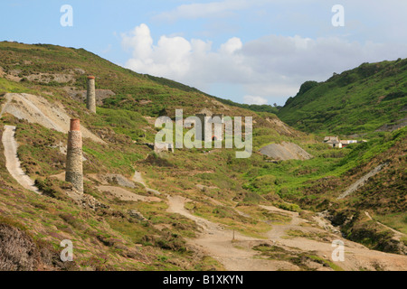 St Agnes blue hills miniera di stagno Trevellas Valley Cornwall Inghilterra uk gb Foto Stock