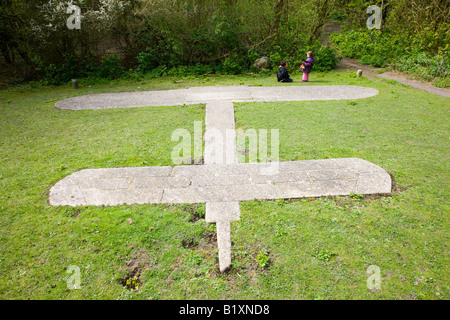 Memoriale di Louis Bleriot famoso aviatore che sbarcò in questo posto nei pressi di Dover nel 1909 Foto Stock