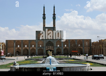 Il medievale Takyeh Amir Chakhmagh complessa, una splendida architettura musulmana punto di riferimento nel cuore di Yazd, Iran. Foto Stock