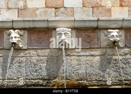 Fontana della 99 cannelle, l'Aquila, Italia Foto Stock