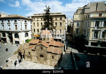 Shopping Ermou Street Chiesa Kapnikarea Plaka Atene Grecia Foto Stock