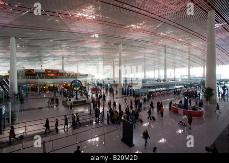 All'interno del Terminal 3 dell'Aeroporto Internazionale Capital di Pechino CINA Foto Stock