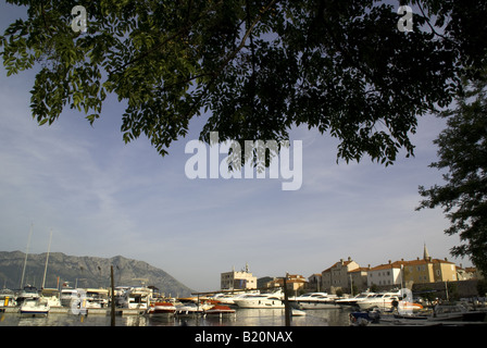 Budva Old Town marina sulla costa adriatica del Montenegro Foto Stock