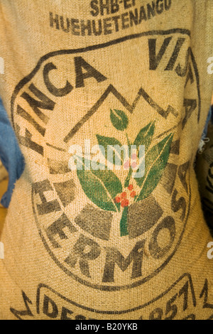 ILLINOIS Riverwoods borsa di tela di caffè verde fagioli cresciute sulla fattoria guatemalteco il commercio equo e solidale la disposizione Foto Stock