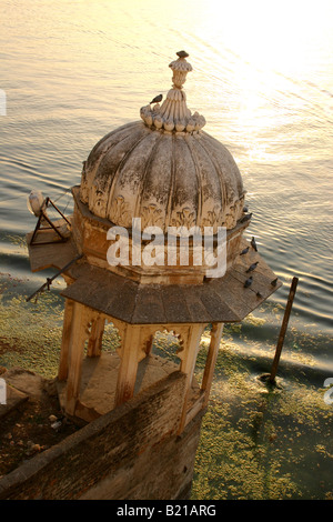 Magnifico Tramonto sul lago Pichola, Udaipur, Rajasthan, India Foto Stock