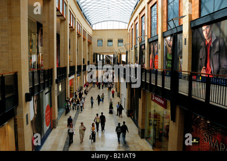 Grand Arcade Shopping Centre di Cambridge, Inghilterra, Regno Unito Foto Stock