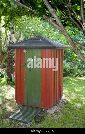 Una svedese dass wc esterno in Hönö homestead Hönö Isola del nord arcipelago di Göteborg Svezia occidentale Foto Stock