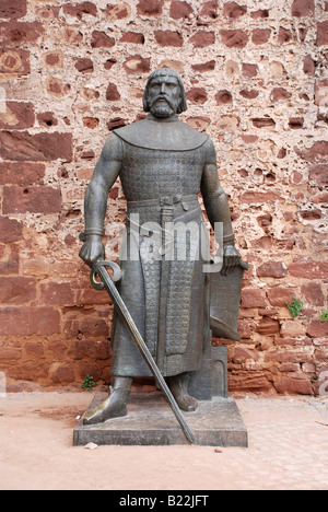 Statua di re Alfonso III Silves castle Algarve Portogallo Foto Stock