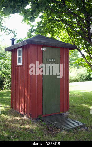 Una svedese dass wc esterno in Hönö homestead Hönö Isola del nord arcipelago di Göteborg Svezia occidentale Foto Stock