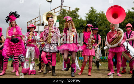 Il Ambling Brass Band festival di Glastonbury Pilton Somerest UK Europa Foto Stock