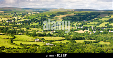 Campagna di laminazione intorno Widecombe in Moro Parco Nazionale di Dartmoor Devon England Foto Stock