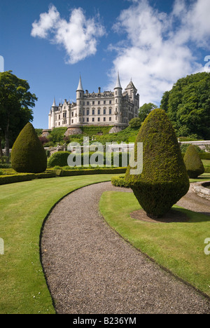 Dunrobin Castle sulla costa nord-est della Scozia Foto Stock