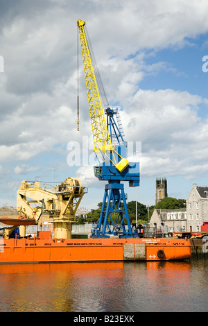 Il Quayside presso Aberdeen City Harbour, Scotland Regno Unito Foto Stock