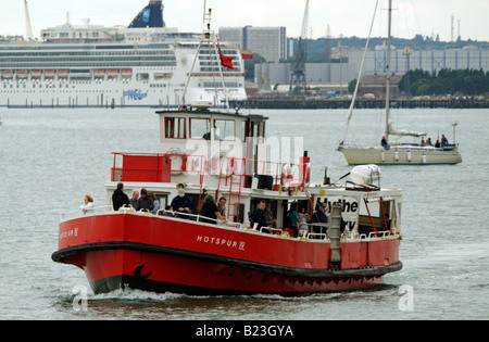 Passeggero Hythe traversata in traghetto Southampton acqua Southern England Regno Unito Foto Stock