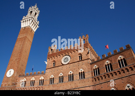 Palazzo pubblico della città palazzo civico il campo siena toscana italia meridionale in europa Foto Stock