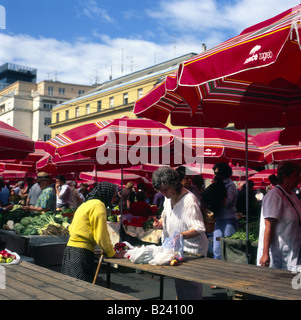 Dolac aprire marketplace Zagabria Croazia Foto Stock